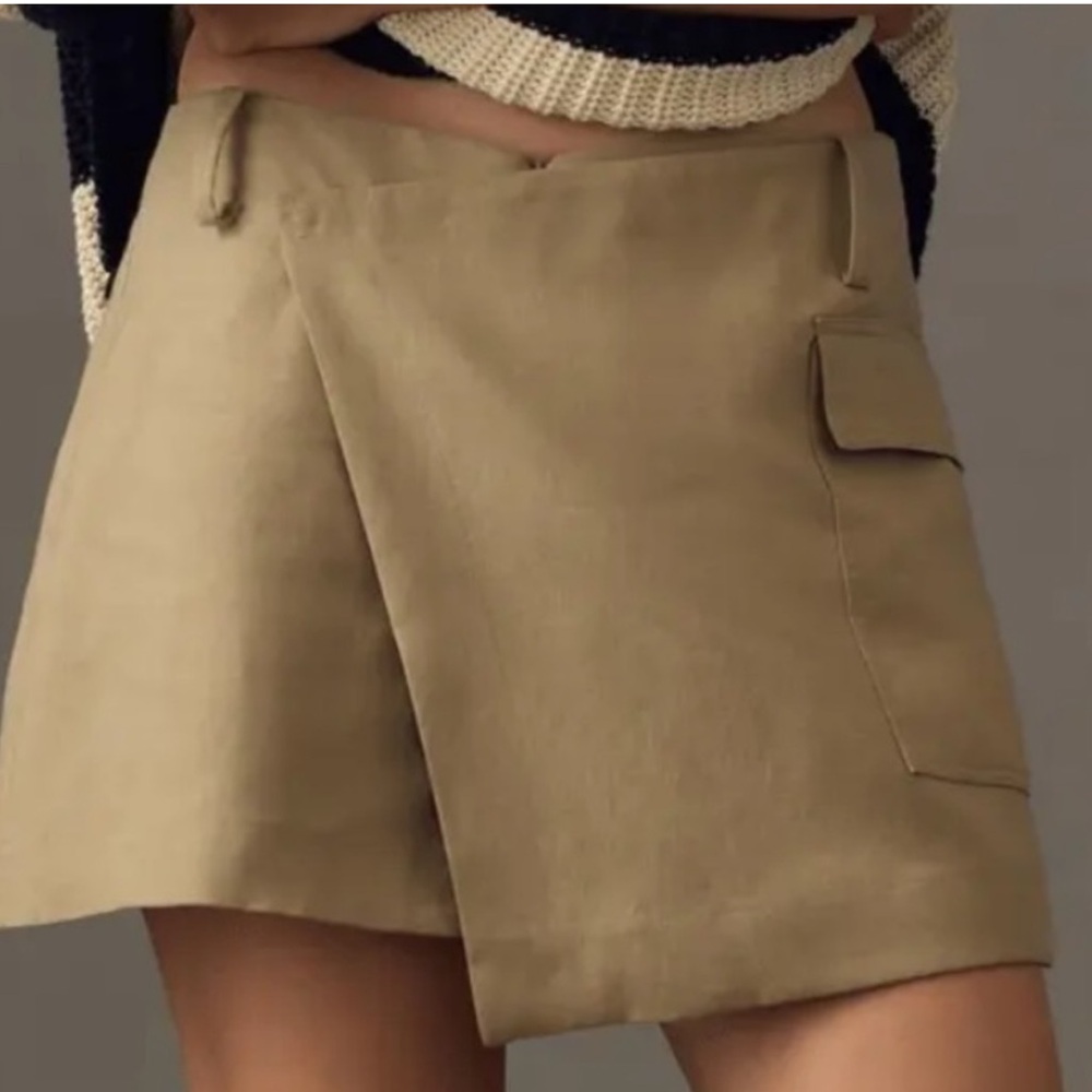 ANTHROPOLOGIE Clean Utility Skort - Khaki - Size 4